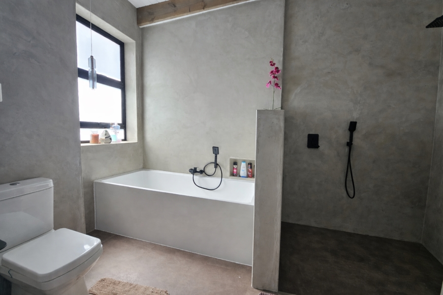 4 Bedroom Property for Sale in Stilbaai Wes Western Cape